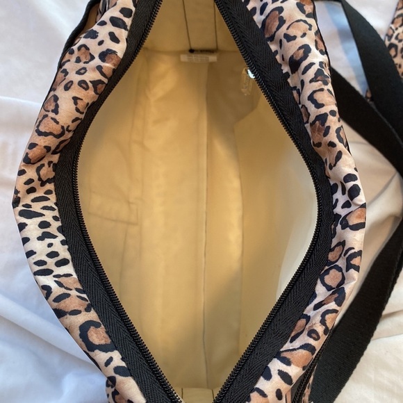 LeSportsac Ombré Cheetah Deluxe Shoulder Satchel - Picture 9 of 13